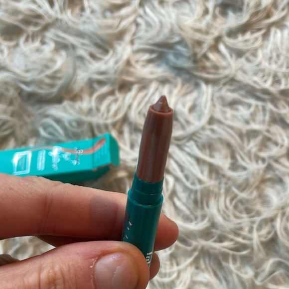 3/$20 NEW! Shimmering rose gold eye brightening make up! New in box! - Picture 2 of 4